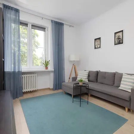 Apartamento Comfortable Perfect For Friends, Great Location Close To Metro By Renters Varsóvia
