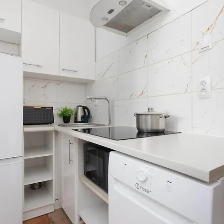 Comfortable Perfect For Friends, Great Location Close To Metro By Renters * Varsóvia