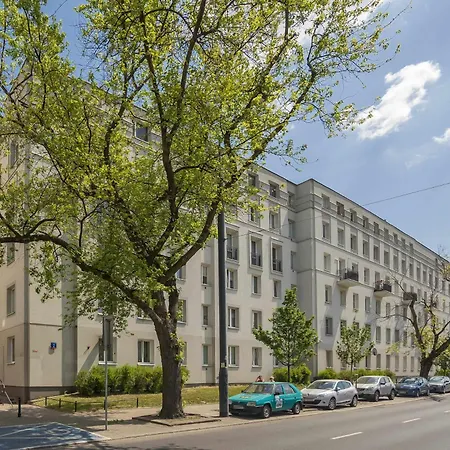 Comfortable Perfect For Friends, Great Location Close To Metro By Renters Varsóvia