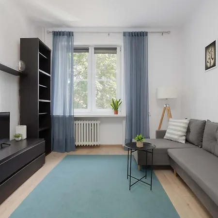 Comfortable Perfect For Friends, Great Location Close To Metro By Renters *